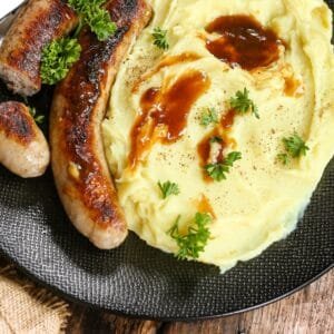 Saucisse au jus et purée